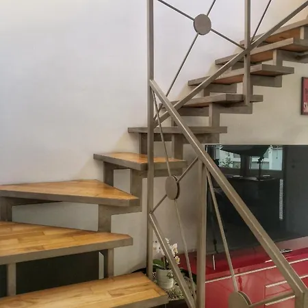 Loft Ristrutturato Vicino M4 Argonne - San Benigno * Milan